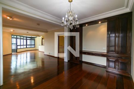 Sala de apartamento para alugar com 3 quartos, 320m² em Vila Suzana, São Paulo