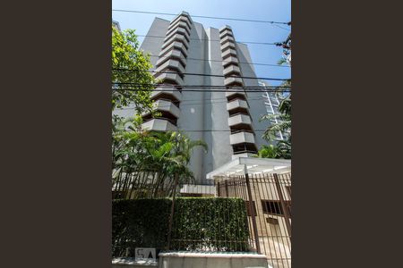 Apartamento à venda com 100m², 3 quartos e 2 vagas Apartamento à venda com 100m², 3 quartos e 2 vagasFachada