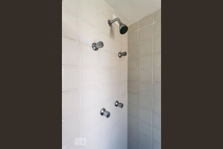 Apartamento à venda com 100m², 3 quartos e 2 vagas Apartamento à venda com 100m², 3 quartos e 2 vagasBanheiro da suíte