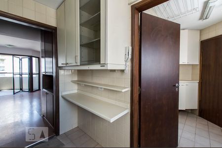 Apartamento à venda com 100m², 3 quartos e 2 vagas Apartamento à venda com 100m², 3 quartos e 2 vagasCozinha
