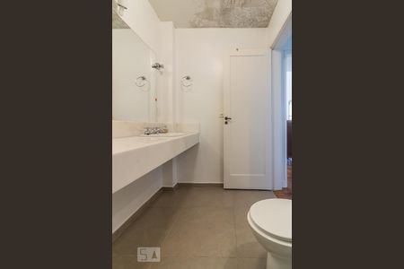 Banheiro de apartamento para alugar com 1 quarto, 55m² em Vila Buarque, São Paulo