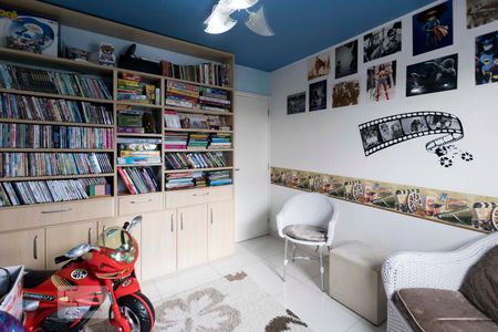 Apartamento à venda com 147m², 4 quartos e 2 vagasQuarto 2