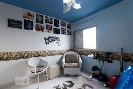 Apartamento à venda com 147m², 4 quartos e 2 vagasQuarto 2