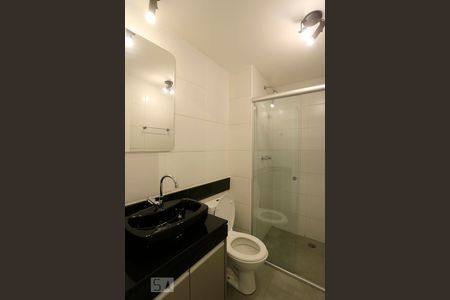Banheiro de apartamento para alugar com 2 quartos, 56m² em Vila Andrade, São Paulo