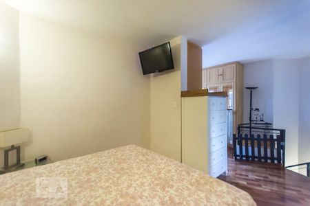 Suite de apartamento para alugar com 1 quarto, 75m² em Brooklin Paulista, São Paulo