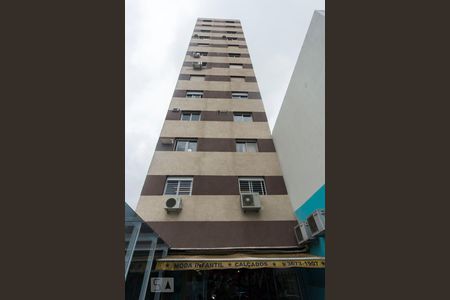 Apartamento à venda com 80m², 2 quartos e sem vaga Apartamento à venda com 80m², 2 quartos e sem vagaFachada