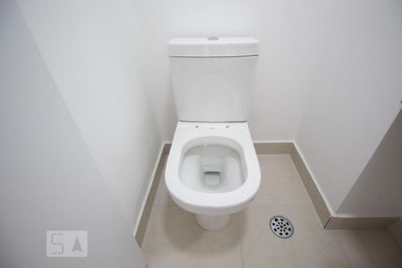 Lavabo de apartamento para alugar com 1 quarto, 40m² em Vila do Encontro, São Paulo