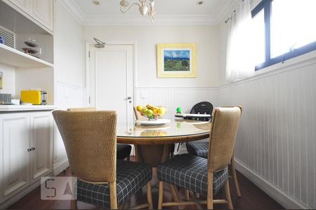 Apartamento para alugar com 530m², 4 quartos e 4 vagascopa