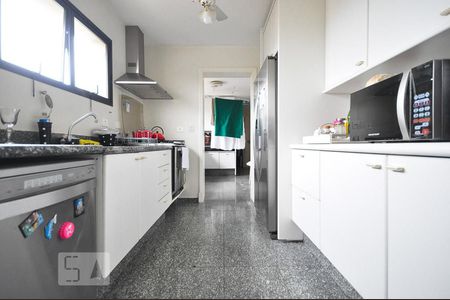 Apartamento para alugar com 530m², 4 quartos e 4 vagascozinha