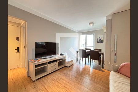 Sala de apartamento para alugar com 2 quartos, 69m² em Vila Olímpia, São Paulo