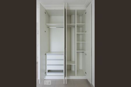 Quarto de apartamento para alugar com 2 quartos, 78m² em Moema, São Paulo