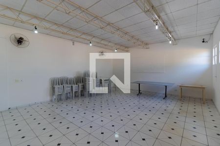 Apartamento para alugar com 64m², 2 quartos e 1 vaga Apartamento para alugar com 64m², 2 quartos e 1 vagaÁrea comum - Salão de festas