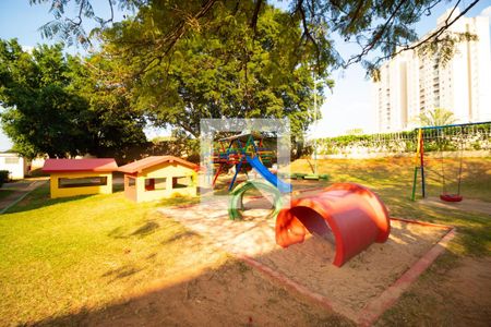 Apartamento para alugar com 64m², 2 quartos e 1 vaga Apartamento para alugar com 64m², 2 quartos e 1 vagaÁrea comum - Playground