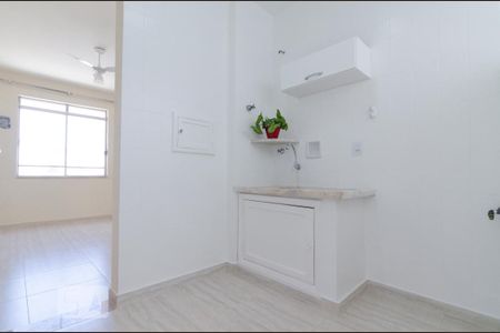 Entrada/Cozinha de kitnet/studio para alugar com 1 quarto, 40m² em Centro, Campinas