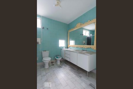 Casa à venda com 280m², 4 quartos e 2 vagasBanheiro Suíte