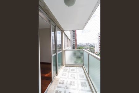 Varanda de apartamento para alugar com 3 quartos, 111m² em Campo Belo, São Paulo