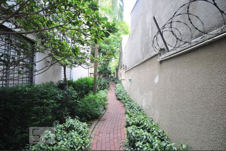 Apartamento à venda com 46m², 2 quartos e 1 vagajardim