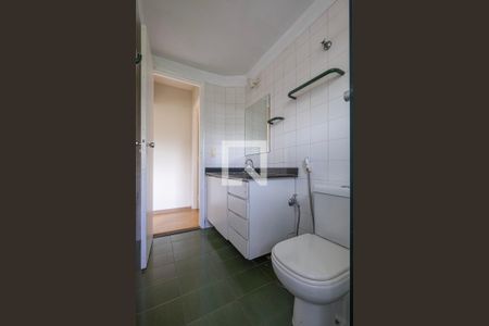 Banheiro de apartamento para alugar com 1 quarto, 60m² em Pinheiros, São Paulo