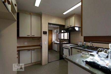 Apartamento para alugar com 165m², 3 quartos e 3 vagasCozinha