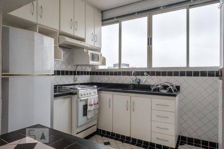 Cozinha de apartamento para alugar com 1 quarto, 52m² em Santa Cecília, São Paulo