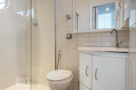 Banheiro de apartamento para alugar com 1 quarto, 52m² em Santa Cecília, São Paulo
