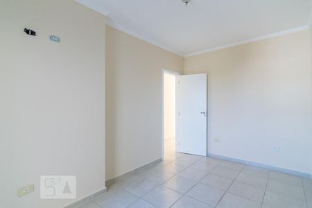 Casa à venda com 220m², 4 quartos e 2 vagas Casa à venda com 220m², 4 quartos e 2 vagasQuarto 4