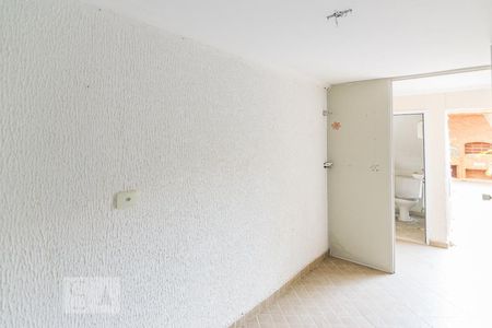 Casa à venda com 220m², 4 quartos e 2 vagas Casa à venda com 220m², 4 quartos e 2 vagasÁrea Fechada Churrasqueira