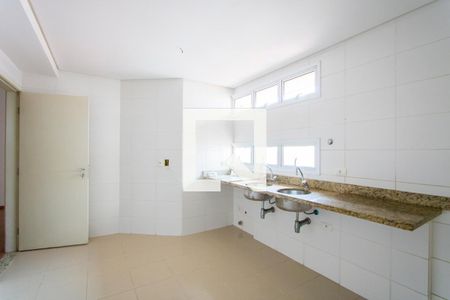 Apartamento à venda com 136m², 4 quartos e 3 vagasCozinha