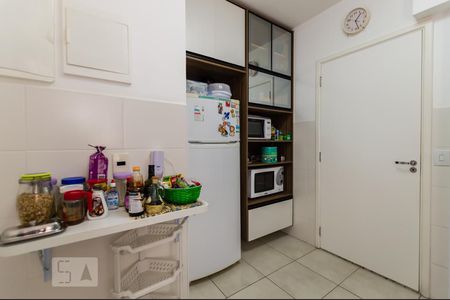 Apartamento para alugar com 90m², 2 quartos e 2 vagasCozinha