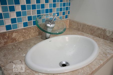 Apartamento para alugar com 64m², 2 quartos e 1 vagaBanheiro da Suíte