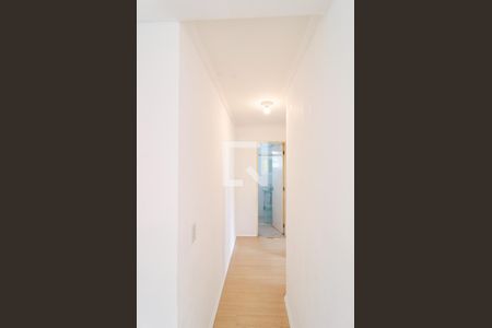 Corredor de apartamento à venda com 2 quartos, 47m² em Vila Mira, São Paulo