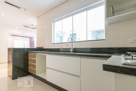 Apartamento à venda com 90m², 3 quartos e 2 vagas Apartamento à venda com 90m², 3 quartos e 2 vagasCozinha