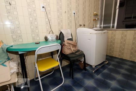 Apartamento à venda com 170m², 3 quartos e 1 vaga Apartamento à venda com 170m², 3 quartos e 1 vagaÁrea de Serviço.