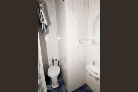 Apartamento à venda com 170m², 3 quartos e 1 vaga Apartamento à venda com 170m², 3 quartos e 1 vagaBanheiro de Serviço.