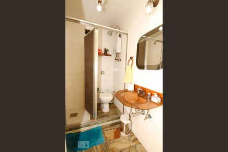 Apartamento à venda com 170m², 3 quartos e 1 vaga Apartamento à venda com 170m², 3 quartos e 1 vagaBanheiro Social.