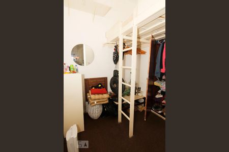 Apartamento à venda com 170m², 3 quartos e 1 vaga Apartamento à venda com 170m², 3 quartos e 1 vagaQuarto de Serviço.