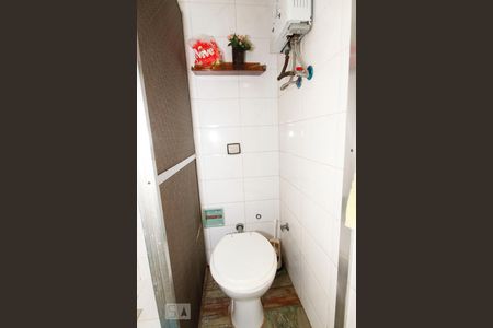 Apartamento à venda com 170m², 3 quartos e 1 vaga Apartamento à venda com 170m², 3 quartos e 1 vagaBanheiro Social.