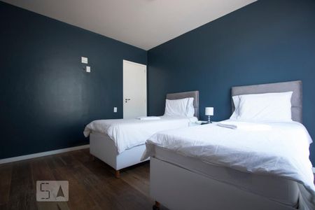 Apartamento à venda com 350m², 4 quartos e 2 vagas Apartamento à venda com 350m², 4 quartos e 2 vagasQuarto