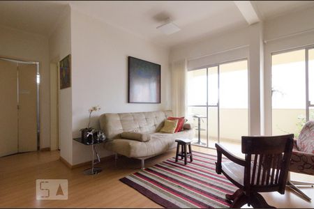 Sala de apartamento à venda com 2 quartos, 123m² em Cambuí, Campinas