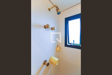 Apartamento à venda com 300m², 4 quartos e 4 vagas Apartamento à venda com 300m², 4 quartos e 4 vagasBanheiro da Suíte 1