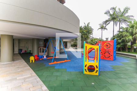 Apartamento à venda com 300m², 4 quartos e 4 vagas Apartamento à venda com 300m², 4 quartos e 4 vagasÁrea comum