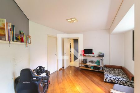 Apartamento à venda com 300m², 4 quartos e 4 vagas Apartamento à venda com 300m², 4 quartos e 4 vagasQuarto 5