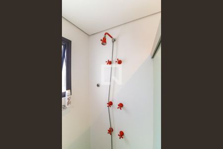 Apartamento à venda com 300m², 4 quartos e 4 vagas Apartamento à venda com 300m², 4 quartos e 4 vagasBanheiro da Suíte 2