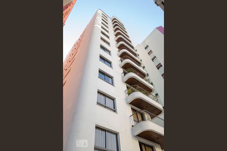 Apartamento à venda com 200m², 4 quartos e 2 vagasFachada