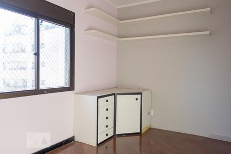 Apartamento à venda com 200m², 4 quartos e 2 vagasQuarto 2