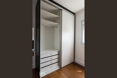 Quarto de apartamento para alugar com 1 quarto, 54m² em Vila Yara, Osasco