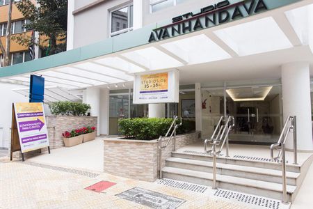 Studio à venda com 28m², 1 quarto e sem vaga Studio à venda com 28m², 1 quarto e sem vagaFachada