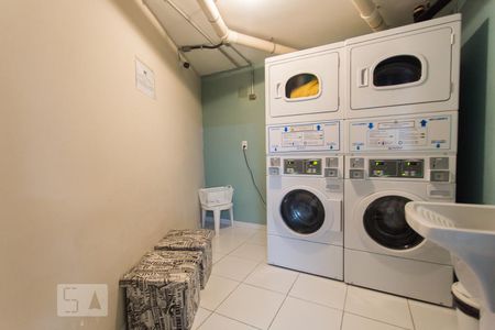 Studio à venda com 28m², 1 quarto e sem vaga Studio à venda com 28m², 1 quarto e sem vagaLavanderia
