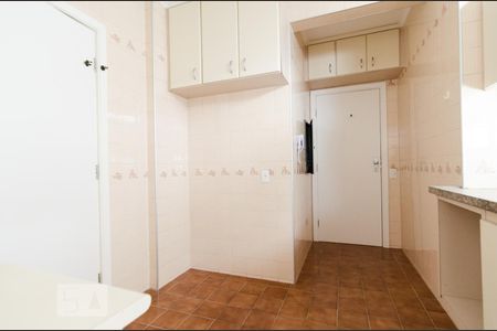 Apartamento à venda com 85m², 2 quartos e 1 vagaCozinha