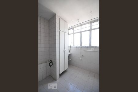 Apartamento à venda com 65m², 2 quartos e 1 vagaárea de serviço